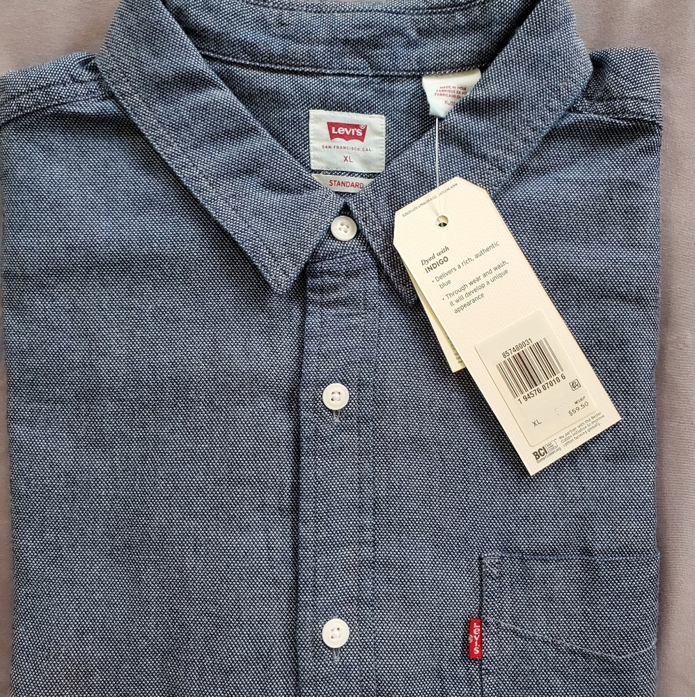 Men's Classic Fit Levi Button Down
